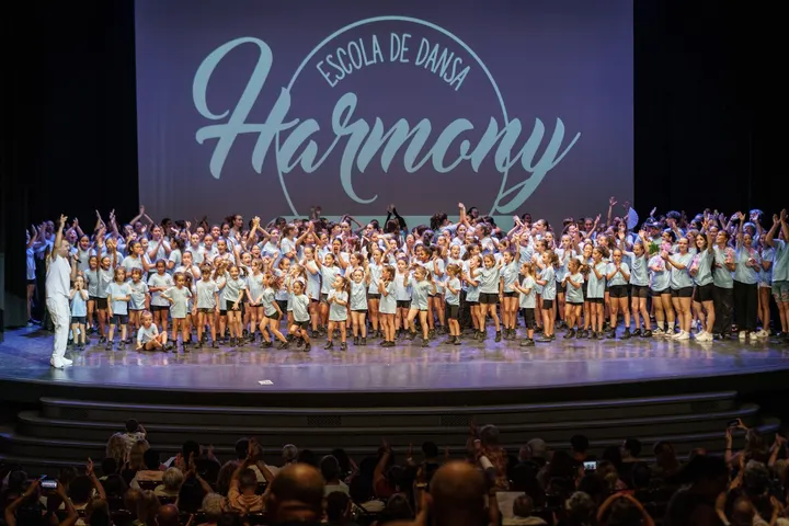 Harmony - Escola de Dansa — Baile en Ca n'Oriac, Sabadell