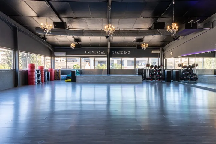 Universal Training — salle de fitness-studio à Mougins — 4