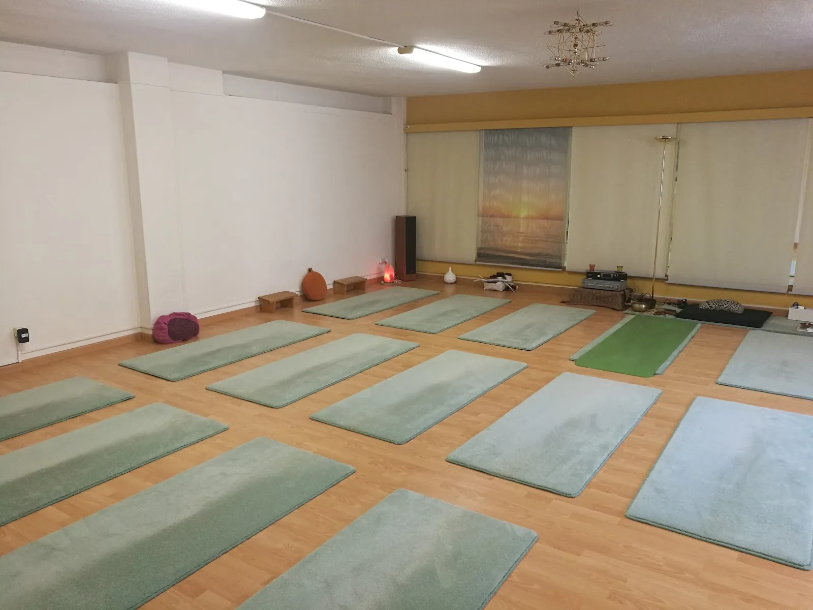 Centro de Yoga Oasis — yoga-studio en Alicante — 2