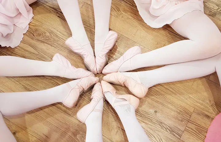 A Petits Pas — danse-studio à 10e Arrondissement, Marseille — 2