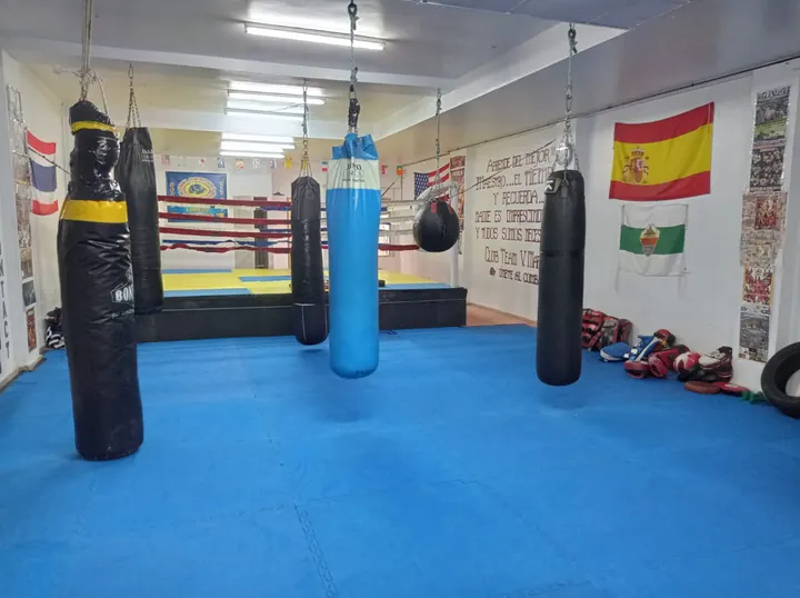 Team V. Martinez — boxeo-studio en el Pla, Elche — 2