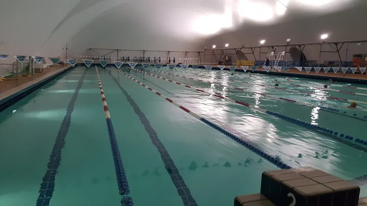 Grand Poitiers Piscine de la Ganterie — studio à La Pierre Levée, Poitiers — 2