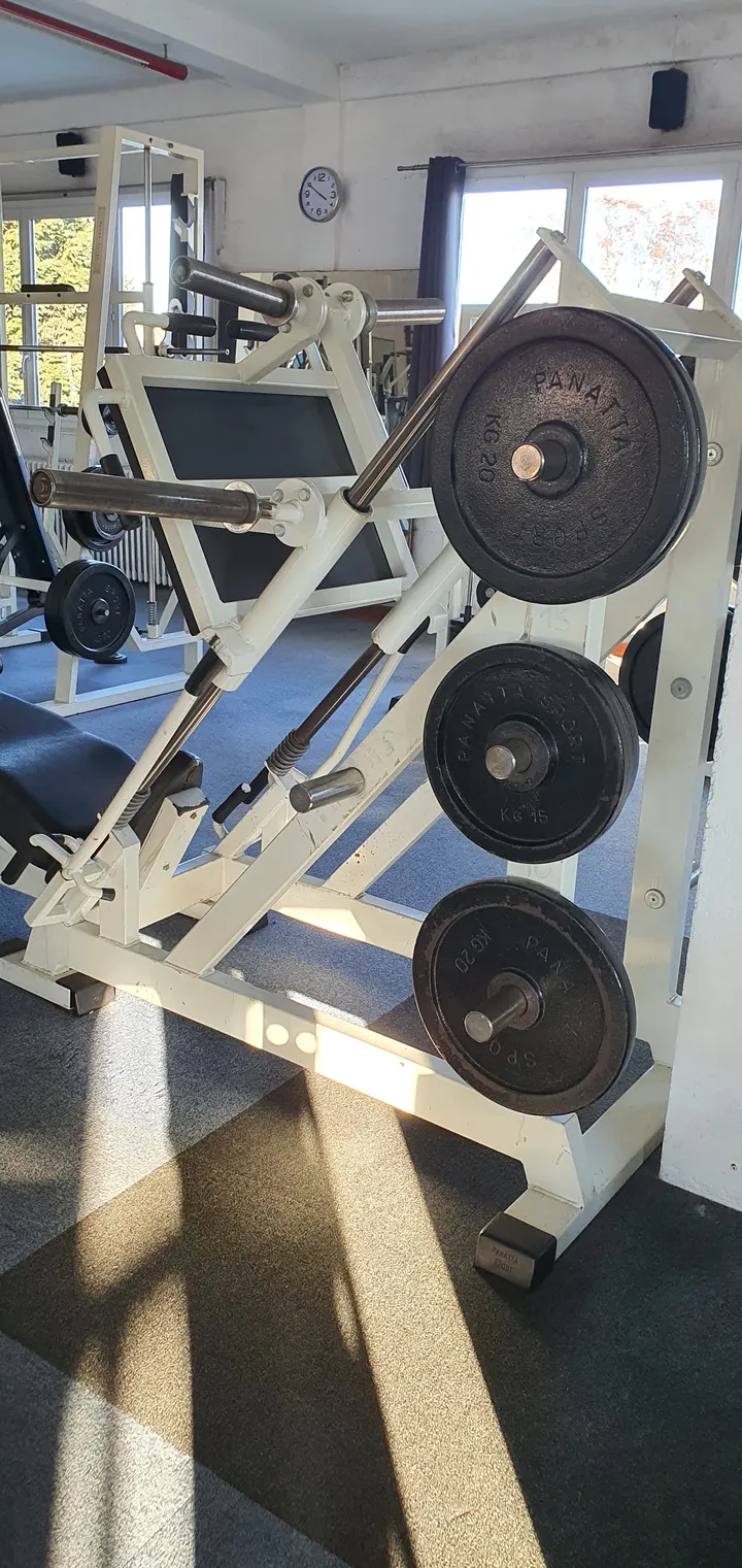 Training Form — salle de fitness-studio à Brive-la-Gaillarde — 3