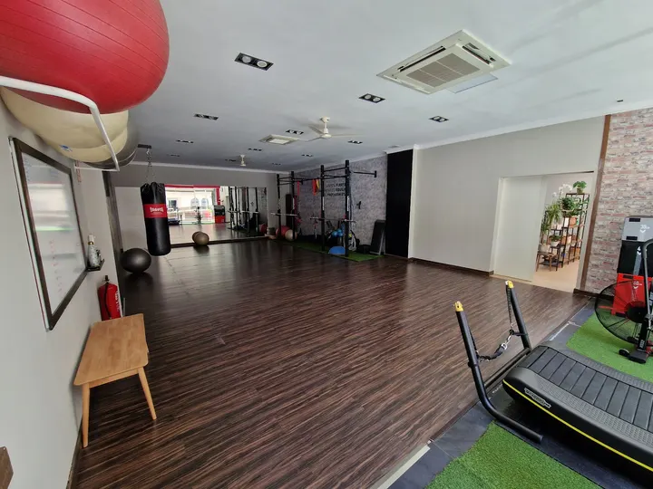 TRAINEXT Sport and Health Club — entrenamiento personal-studio en Centro, Zaragoza — 3