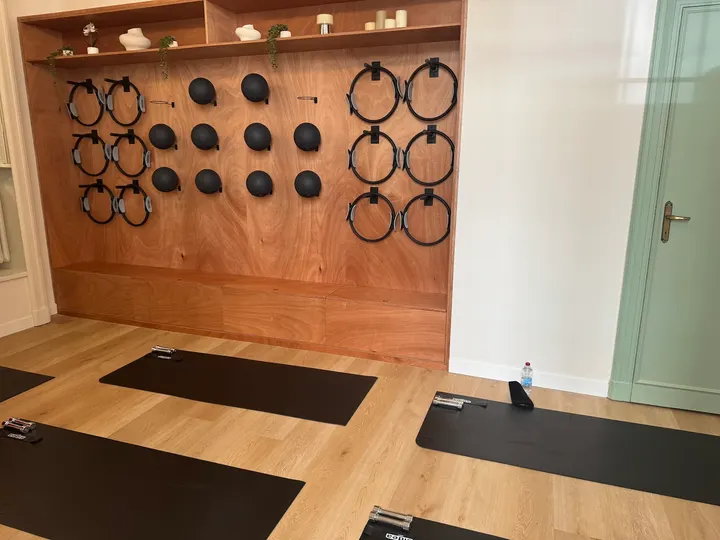 HY Sweat Studio - Guastalla — Hot yoga a Guastalla, Milano