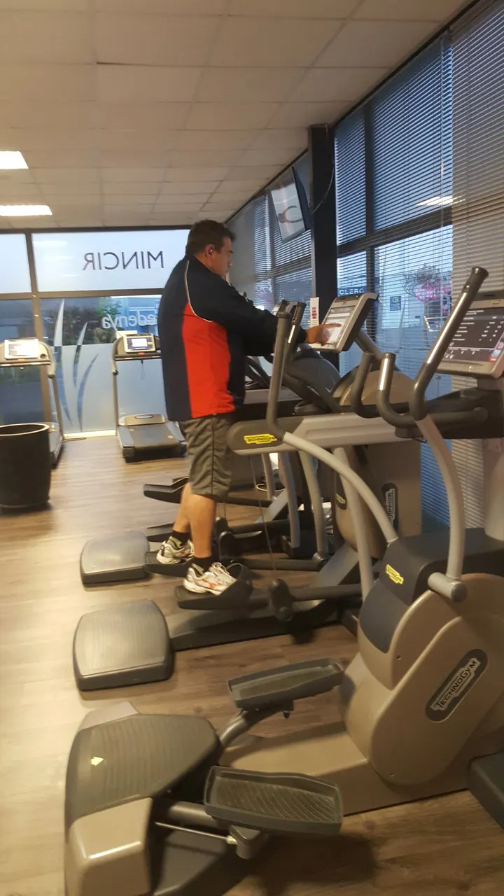 PEP'S FITNESS — salle de fitness-studio à Médis — 2