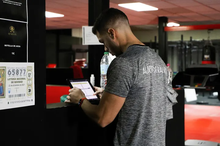 Alberto trainer — entrenamiento personal-studio en Elche — 4