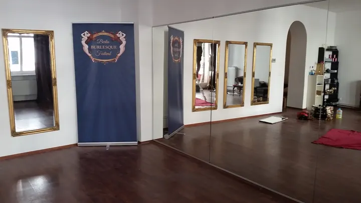 Berlin Burlesque Academy — tanz-studio in Prenzlauer Berg, Berlin — 3