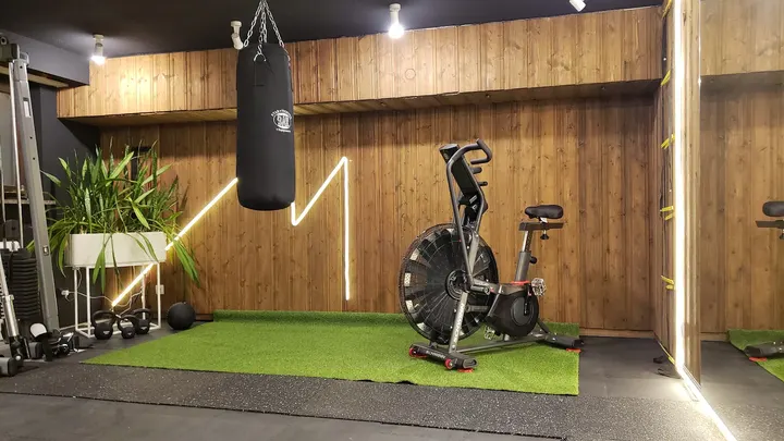 Leo Santos Personal Trainer — Fitnessstudio in Frauenaurach, Erlangen