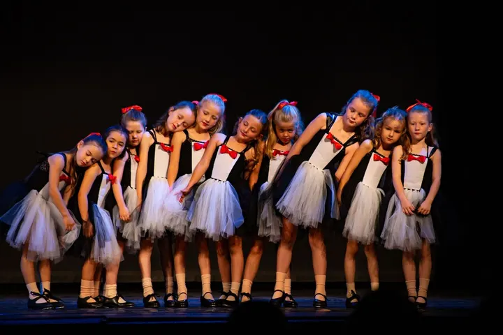Justine Garner Dance School — baile-studio en Sitges — 3