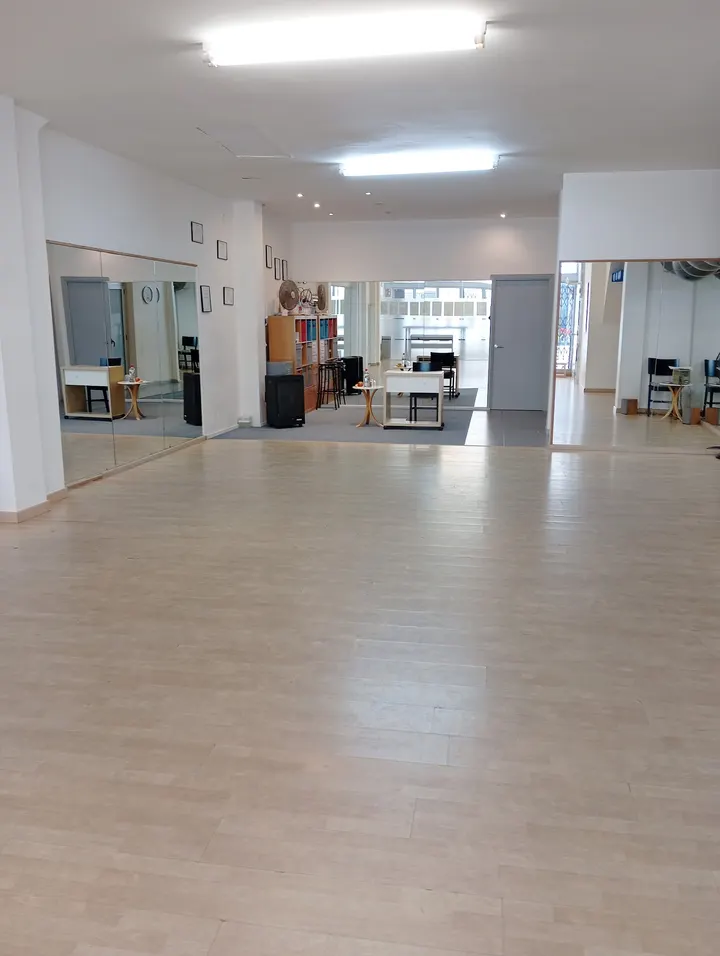 Justine Garner Dance School — Baile en Quintmar, Sitges