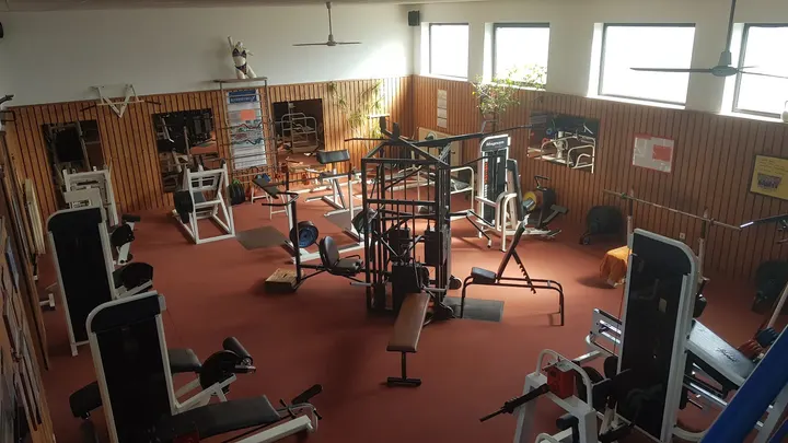 Schwitzkasten Fitnessstudio — Fitnessstudio in Rinkenbergerhof, Speyer
