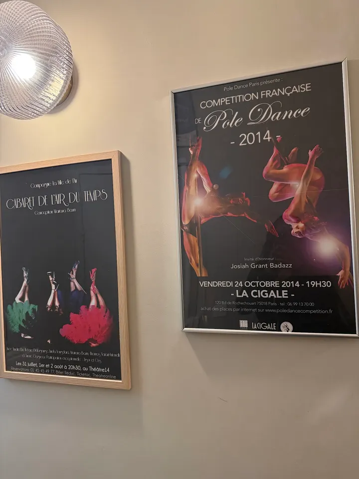 Pole Dance Paris - Avron 2 Elena — pole fitness-studio à Quartier de Charonne, Paris — 2