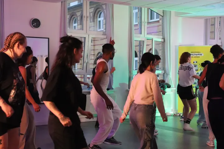 WATCH MI STEP Dancehall — tanz-studio in Leipzig — 3