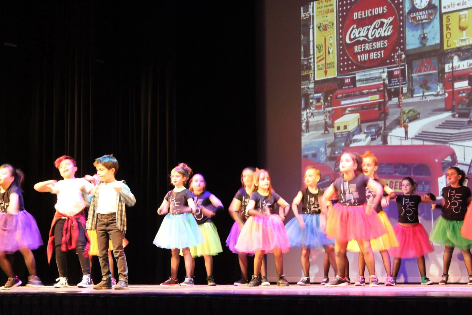 Escola De Ball Saray Gómez — baile-studio en Manresa — 3