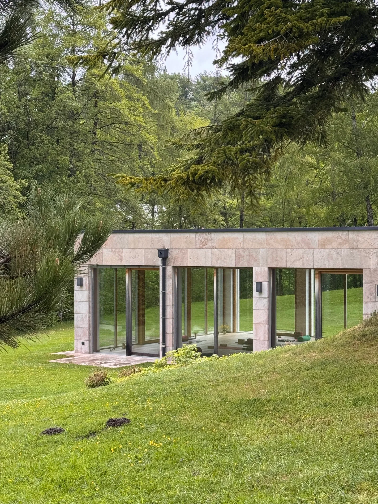Katja Bienzeisler — yoga-studio in München — 5