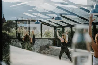 Love. Serve. Yoga. by Gabriela Bozic — yoga-studio in Isarvorstadt, München — 2