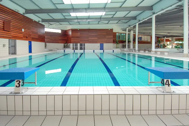 Centre aquatique de St-Cyr — salle de fitness-studio à Paris — 3