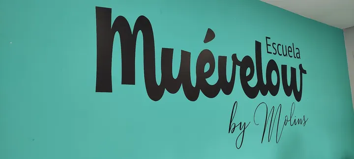 Escuela Muévelow — baile-studio en Moisés de León, León — 3
