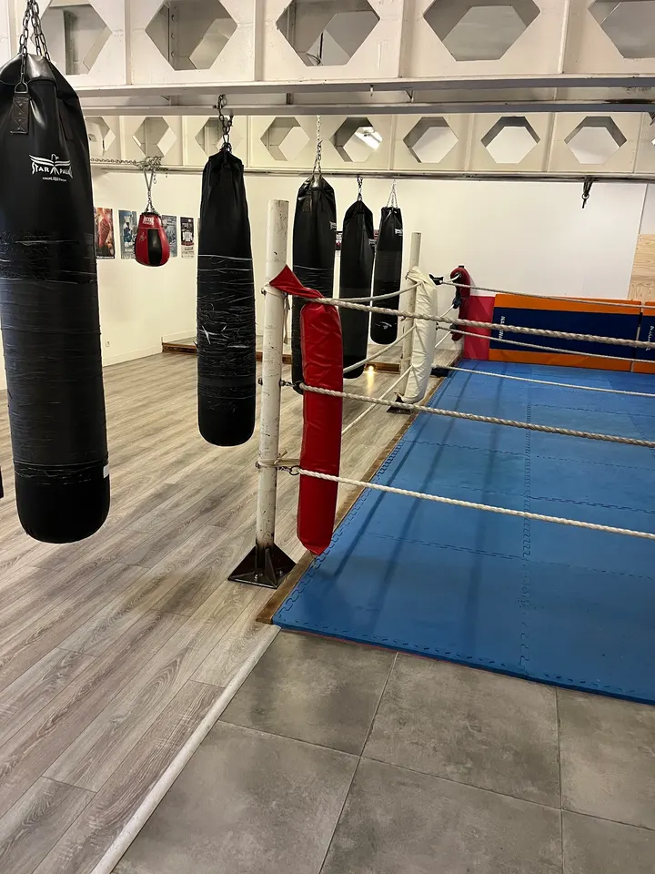 Le Nouveau Chevalier Roze — boxe-studio à Marseille — 3