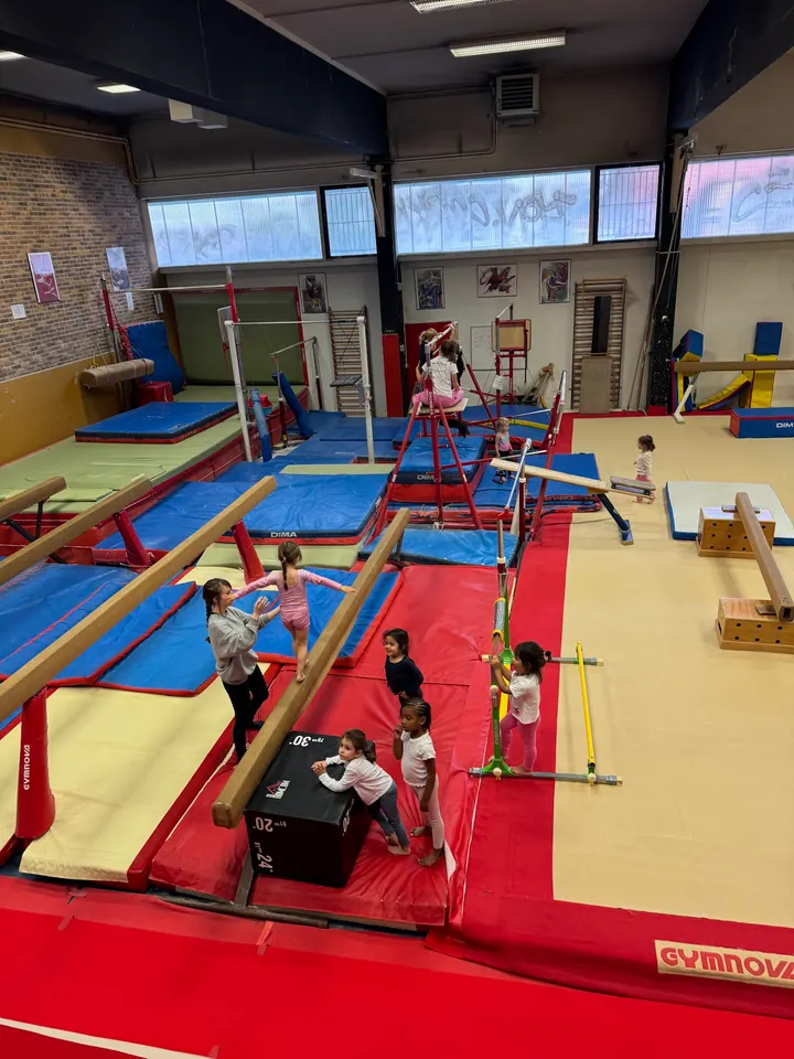 Stade nautique Maurice Thorez — salle de fitness-studio à Bobillot, Montreuil — 2