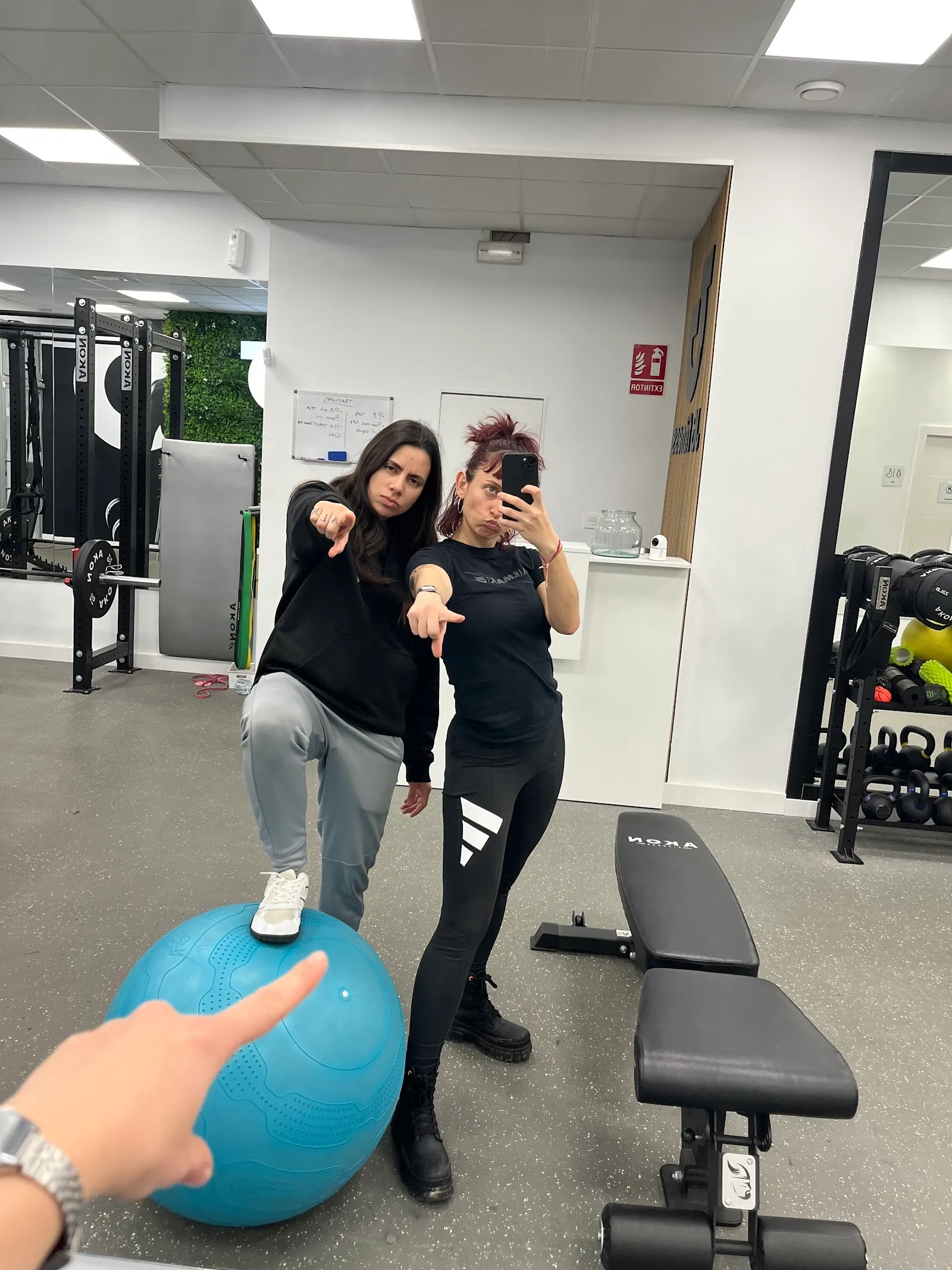JG fitness Valencia | Entrenador personal & Electroestimulación | Valencia — electroestimulación-studio en el Pla del Remei, Valencia — 3