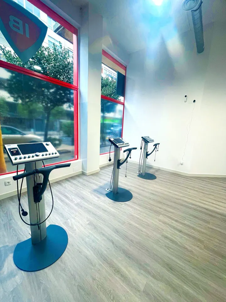 Iron Bodyfit Vigo — fuerza-studio en As Travesas, Vigo — 3