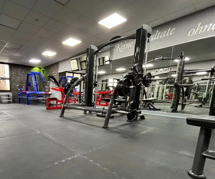 Arnold´s Fitnessstudio — Fitness Studio in Furth-Mitte, Düsseldorf