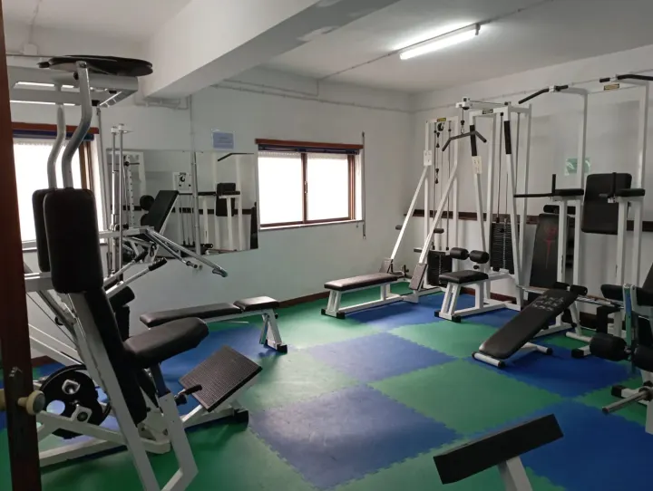Ginásio Aerobicenter- Escola de Artes Marciais — artes marciais-studio em Quintela, Seia — 3
