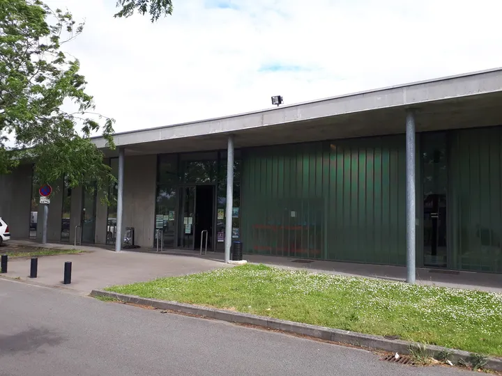 Piscine de la Petite Amazonie — Studio à Malakoff, Nantes