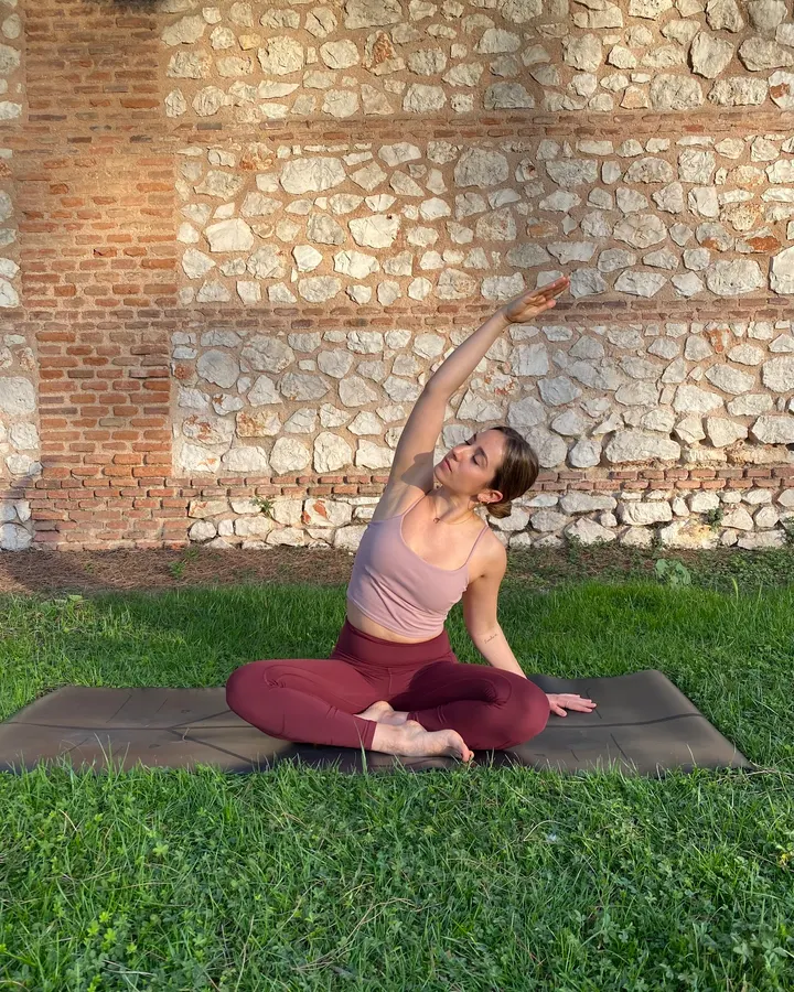 Yoga con Andreea — Yoga en Virgen del Val, Alcalá de Henares