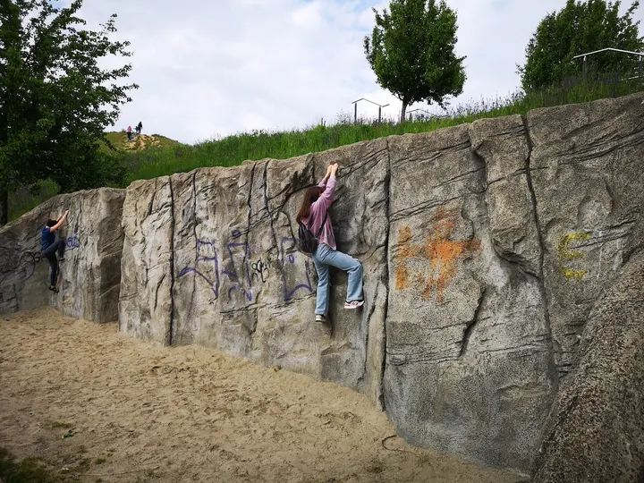 Boulderwand am Doneberg — Klettern in Schwabing-West, München