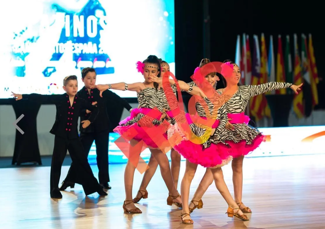 Escuela De Baile Yolanda Cano — dans-studio i Los Corrales de Buelna — bild 3