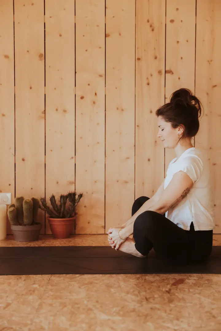 Manie Yoga — Yoga à Santos Dumont, Nantes