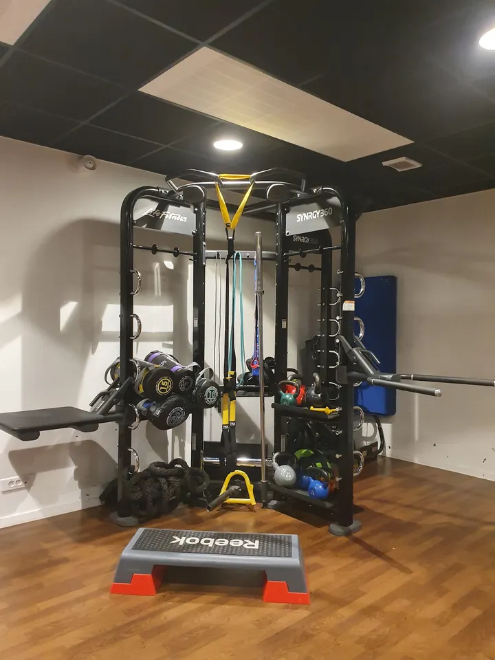 Lm Fitness — salle de fitness-studio à Long Champ, Arbent — 2