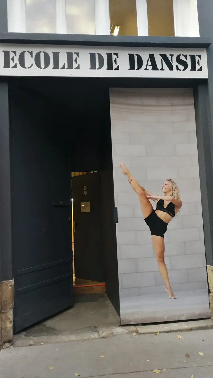 Adeline Miller — Danse à Quai de la Fosse, Nantes