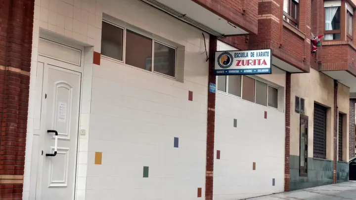 Escuela de Kárate Zurita — Kickboxing en Perchera-La Braña, Gijón