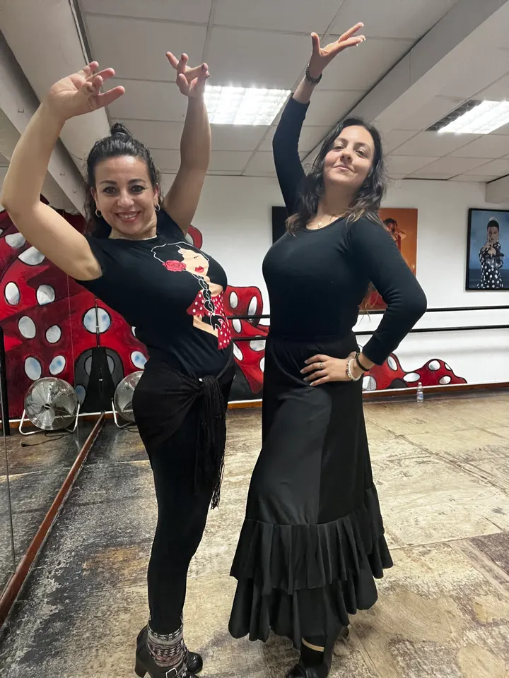 Academia de Flamenco Noelia Sabarea — Baile en La Granja, Algeciras
