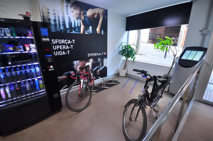 ENTRENA-T 24h Sant Andreu — estudio de fitness-studio en Barcelona — 3