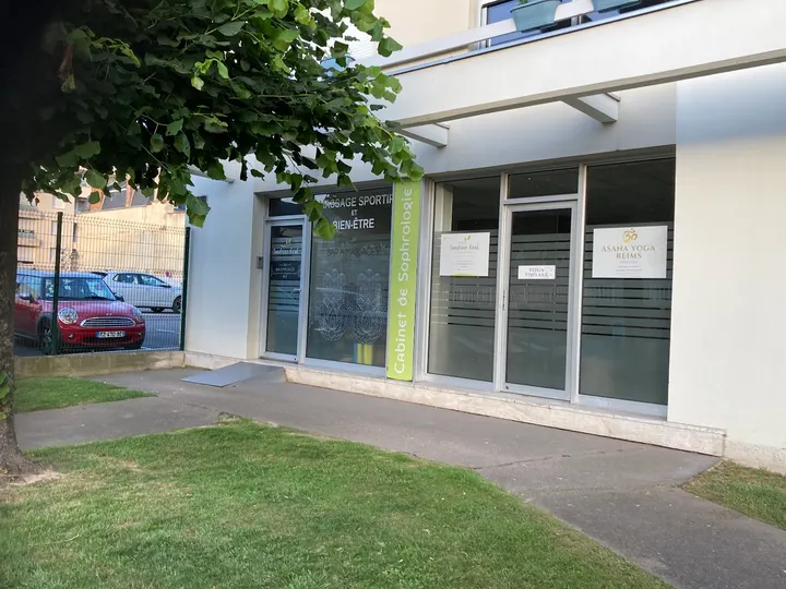 Asana Yoga 43 Rue Chabaud — yoga-studio à Quartier Centre Ville, Reims — 2