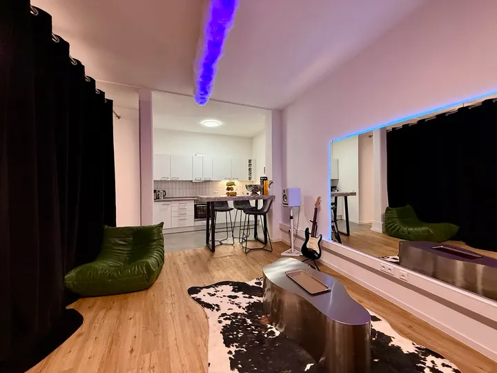 HEAVEN STUDIO — Recovery in Heilbronner Straße, Stuttgart