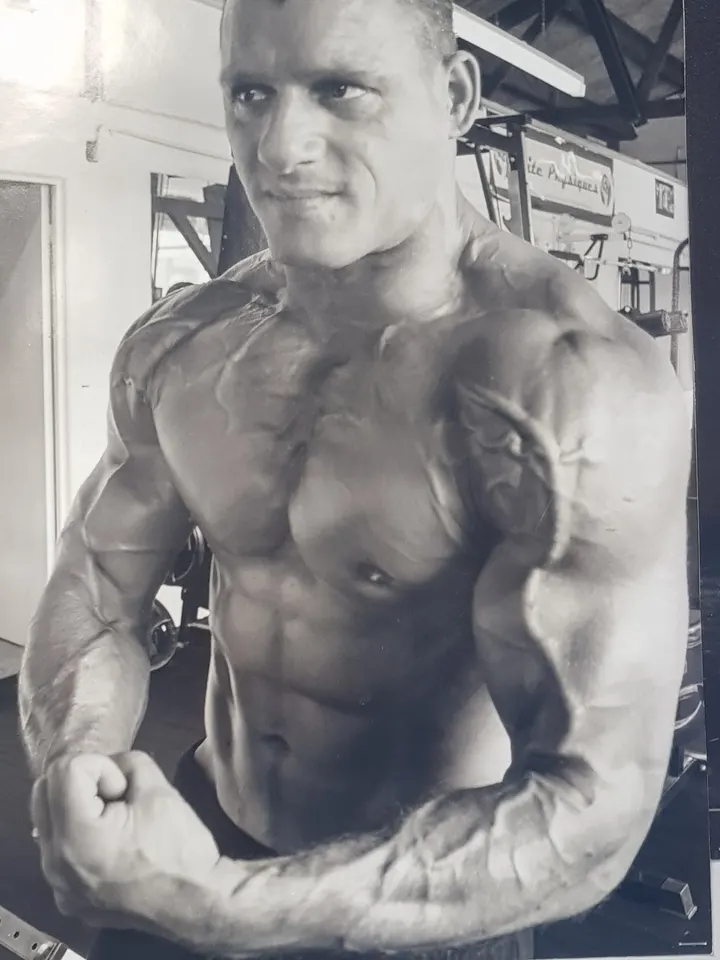 Elite Physiques Gym Personal Trainer Weight Training — pt studio in Blackburn — 3