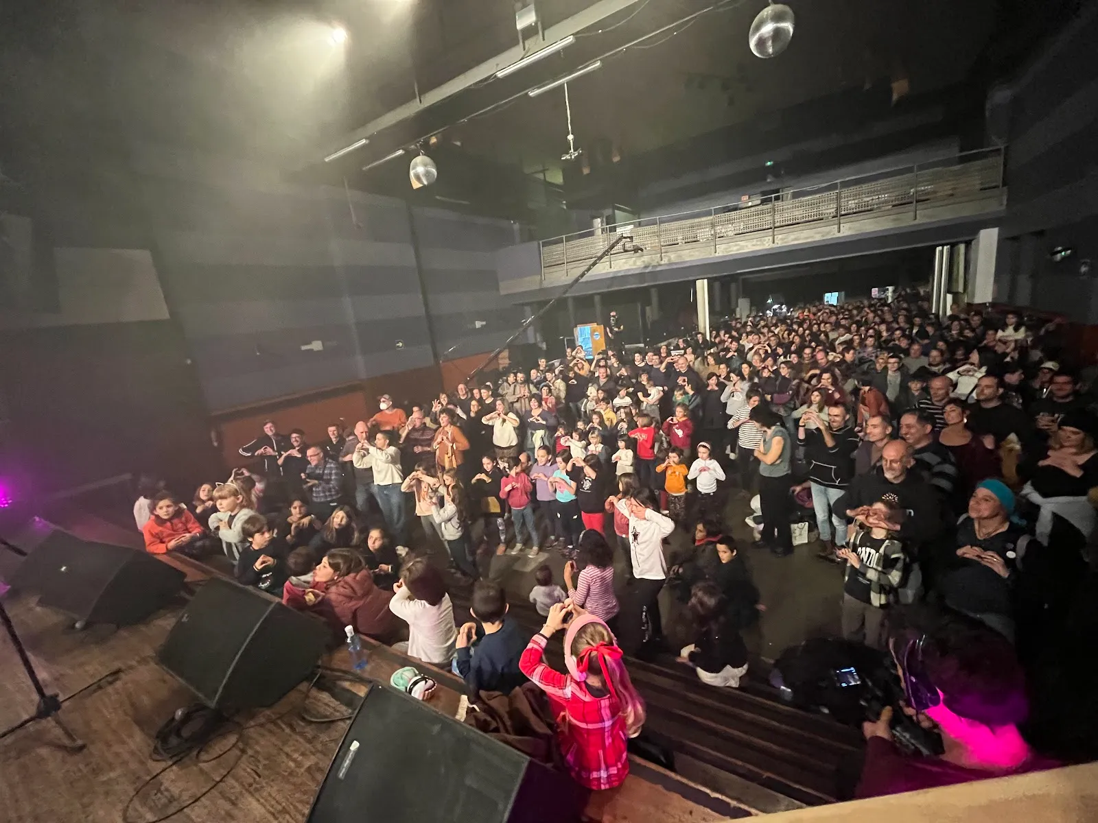 Tronperri Dantza Taldea — baile-studio en Durango — 5