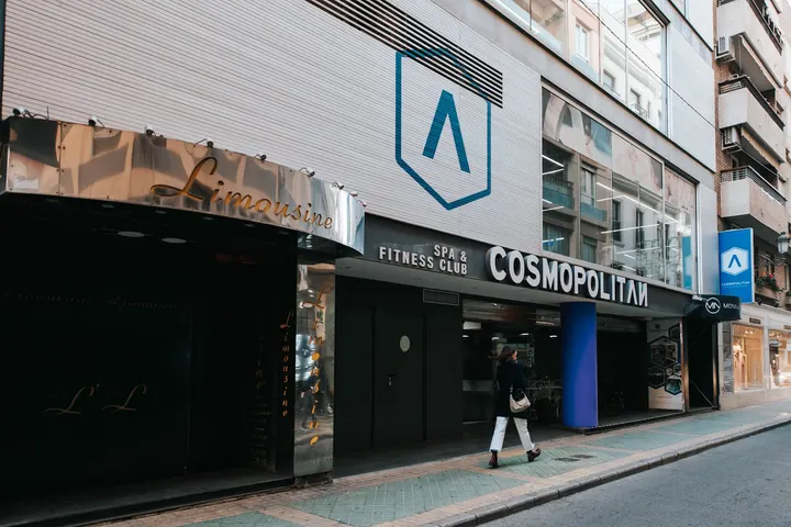 Cosmopolitan Alicante — estudio de fitness-studio en Centro, Alicante — 3