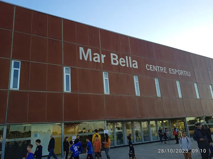 CEM La Mar Bella — Baile en Sant Martí, Barcelona