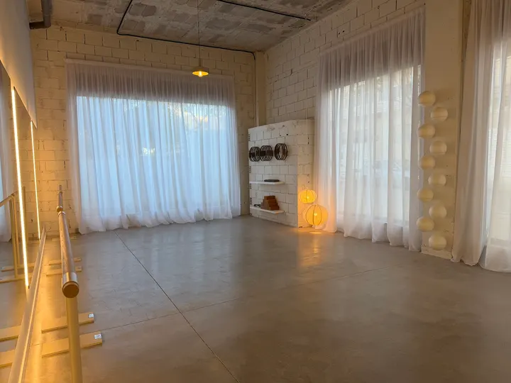 Aura Estudios — yoga-studio en Elche — 3