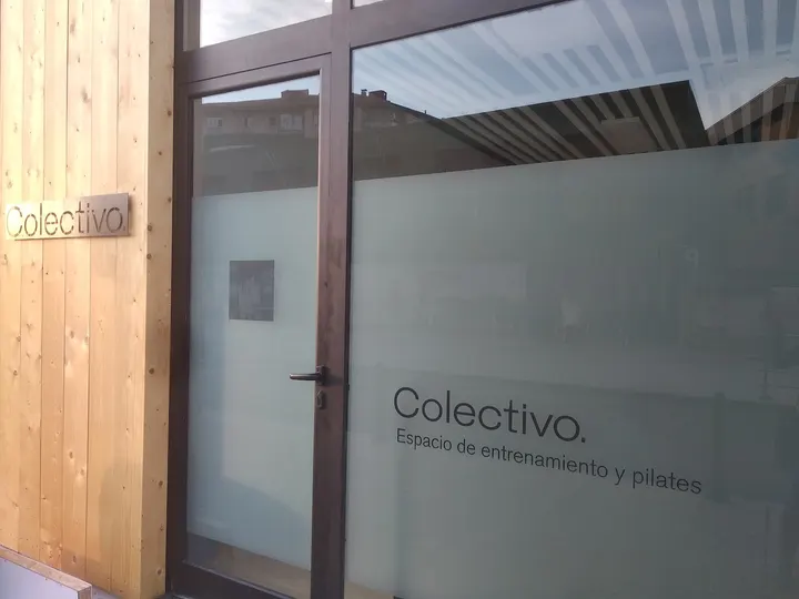 Colectivo Espacio De Entrenamiento Y Pilates — Pilates en Barrio de San Gil, Torrelavega