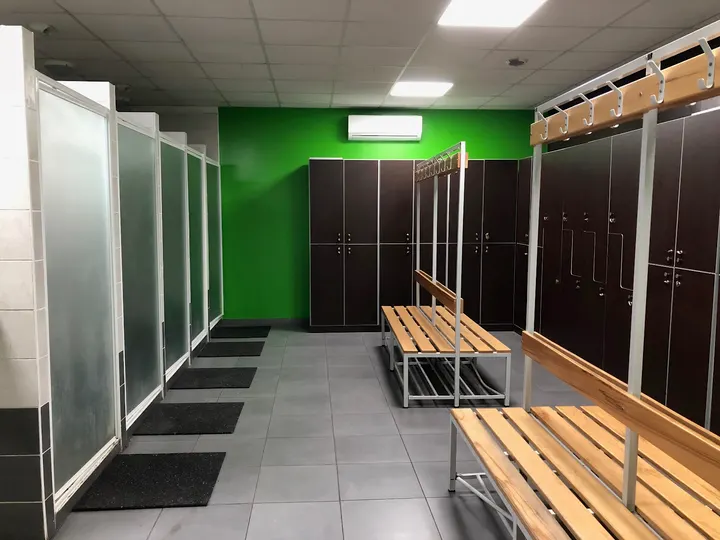 Top Fitness — salle de fitness-studio à Port au Prince, Vienne — 3