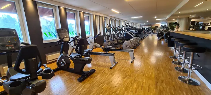 Impact Fitness — Träningsstudio i Lidingö