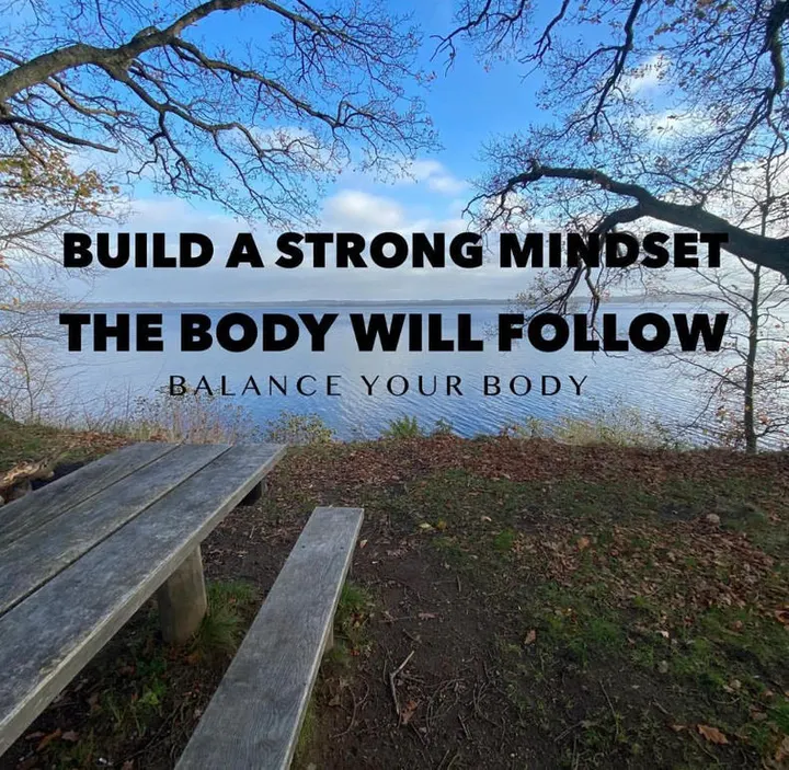 Balance your body and mind YOGA — yoga-studio i København — 5